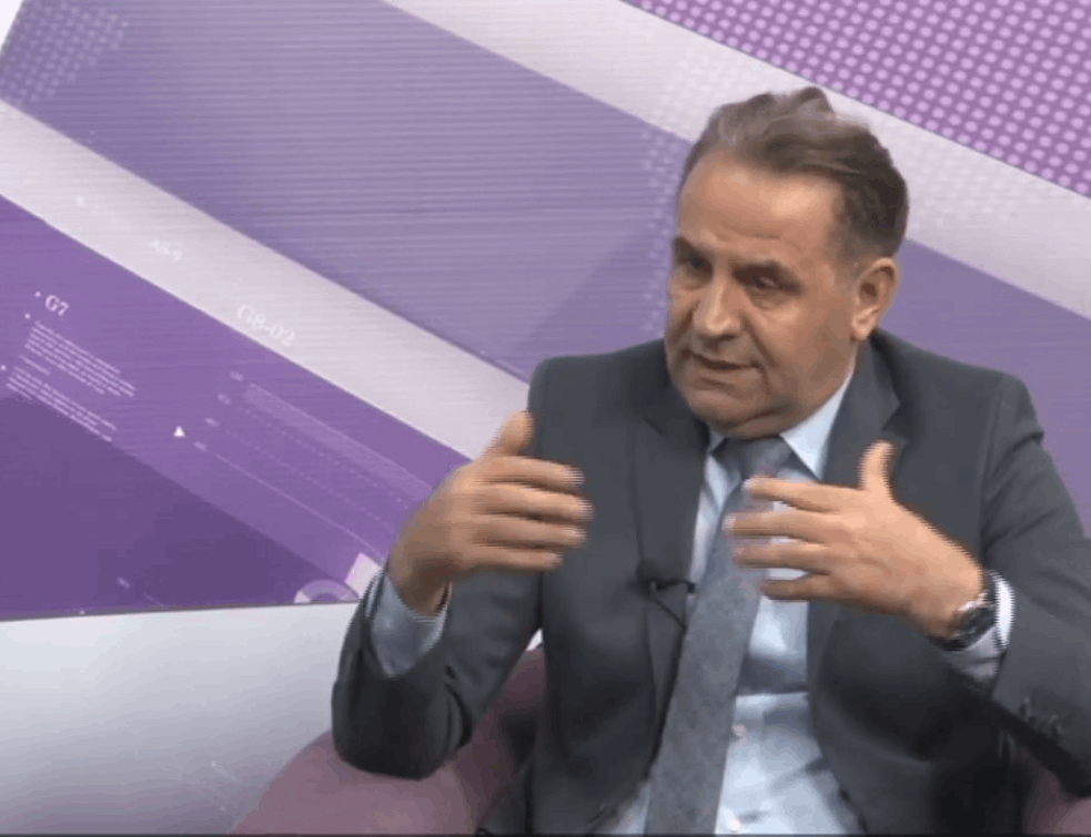 EKS MINISTAR NE HAJE ZA ZIMU: Rasim NA PLAŽI usred JANUARA! (FOTO)